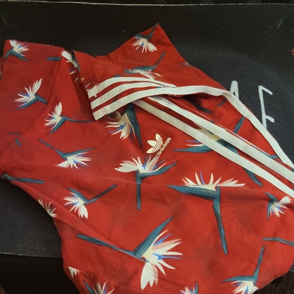 Adidas Red Floral Print Jacket - Picture 1 of 3